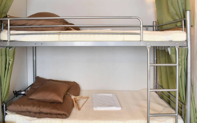 IRORI Nihonbashi Hostel and Kitchen