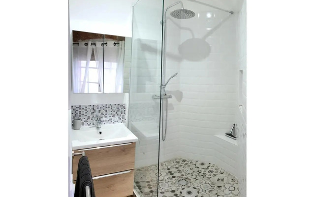 Studio Charmant-Confort-Hypercentre-Metro-Wifi