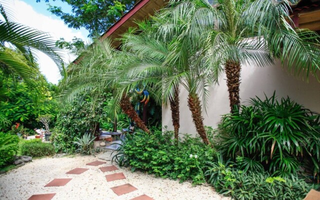 La Pergola, Unique Traditional Villa With Pool