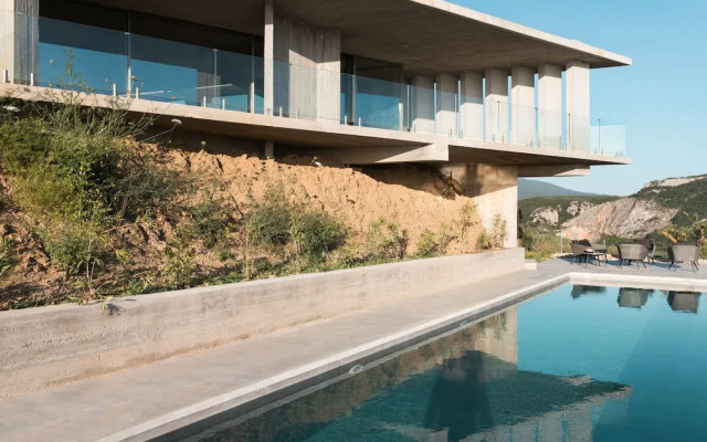 Unique Villa Ori Sleeps8, Private Pool, Gialova