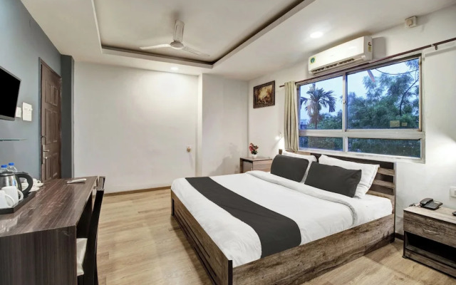 Hotel Clarks inn Near IGI Airport