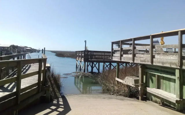Taranova at Seawatch Inn