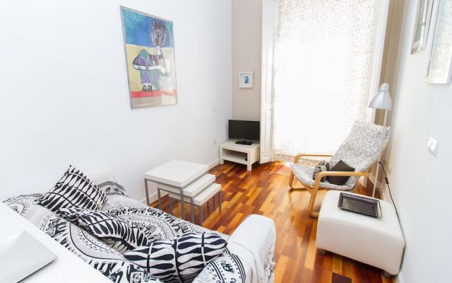 Nice Studio Teatro Cervantes by La Recepcion