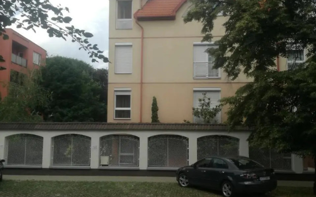 ROSE Apartman