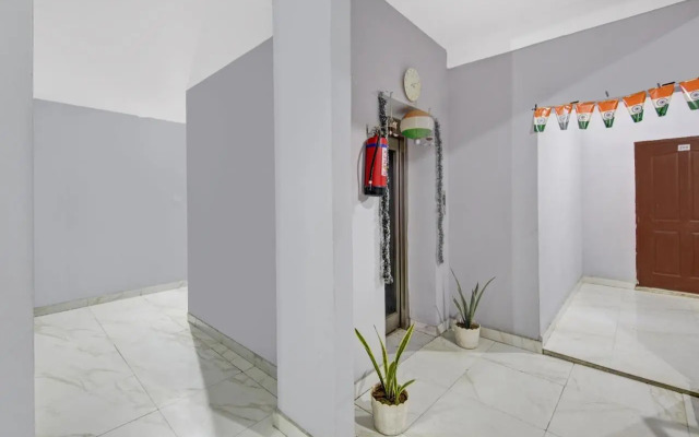 OYO Flagship 70370 Silver Inn