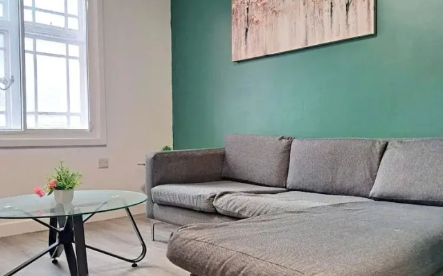 Practical & Affordable 2 BR Flat in City Centre