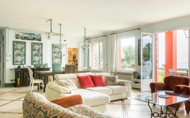 Sea View Suite Apartment In Historic Villa, Exclusive Experience