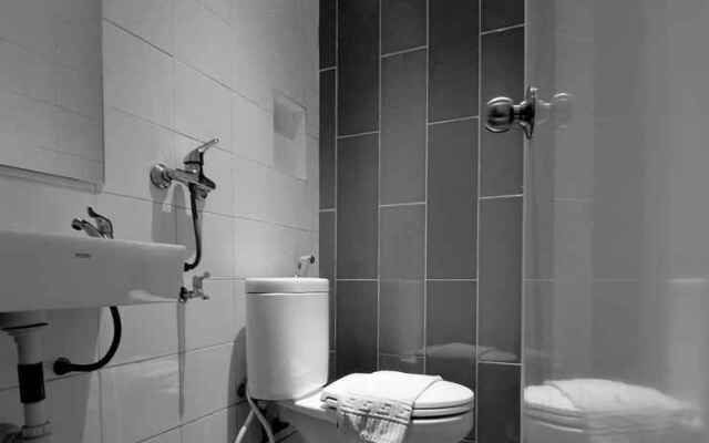 Mira Inn Kayoon Surabaya City Center
