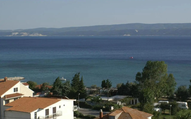 Apartments by the sea Duce, Omis - 945
