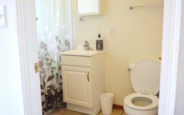 Sunny Westlake Suites by Metro