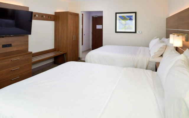 Holiday Inn Express & Suites Ottumwa by IHG