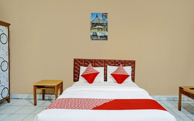 Capital O 92214 Beristera Hotel