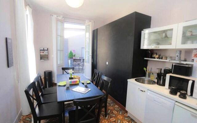 House With 6 Bedrooms In Avignon