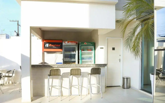 Avelan Plaza Hotel