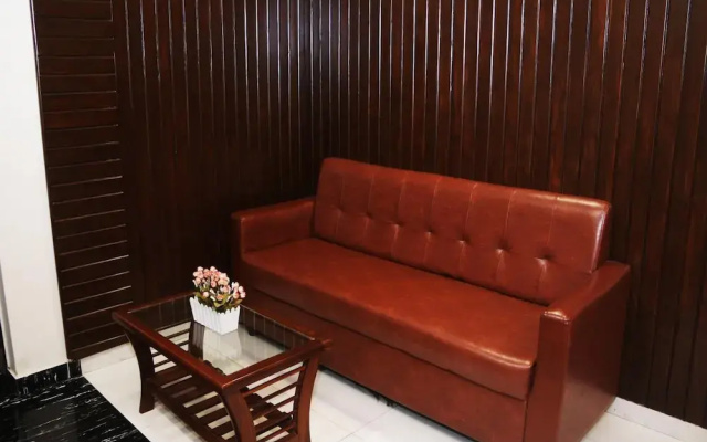 Hotel Crystal Luxury INN