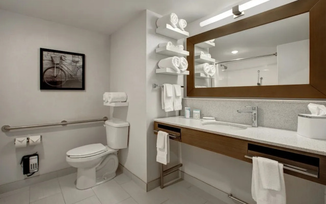 Ramada by Wyndham St. Paul AB