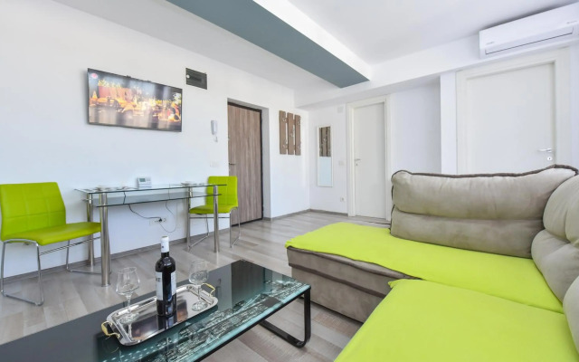 Bucharest Central Apartments - Shabbat Friendly
