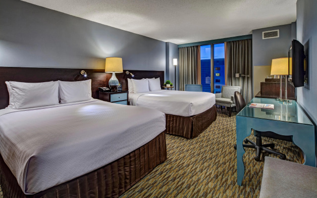 Crowne Plaza Lombard Downers Grove by IHG