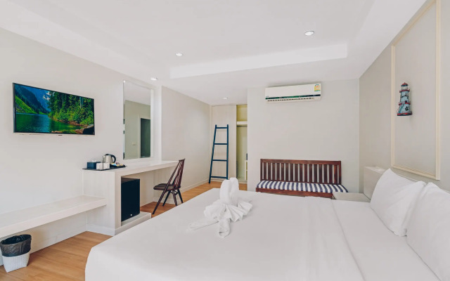 Combo Beach Hotel Samui