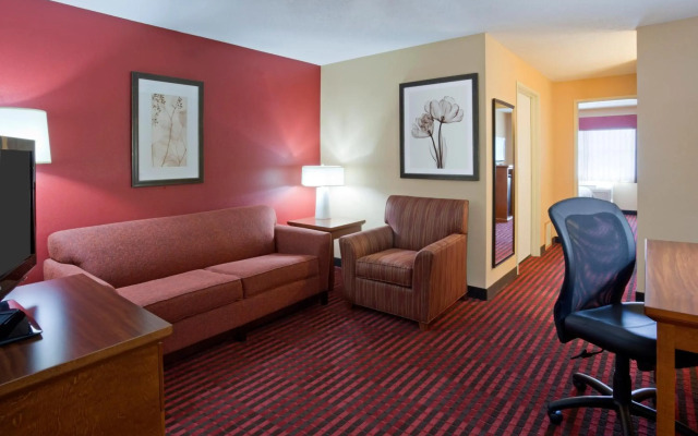 Quality Inn & Suites
