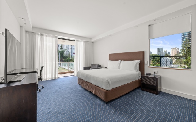 Crowne Plaza Surfers Paradise by IHG