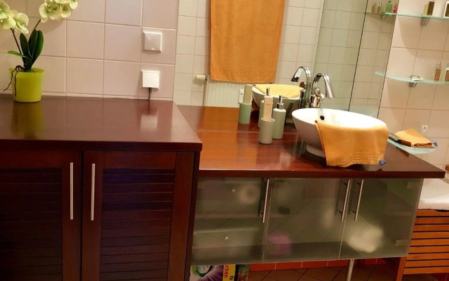 Luxurious city apartment incl garage and terrace