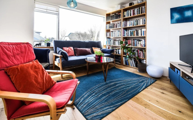 Apartment H10