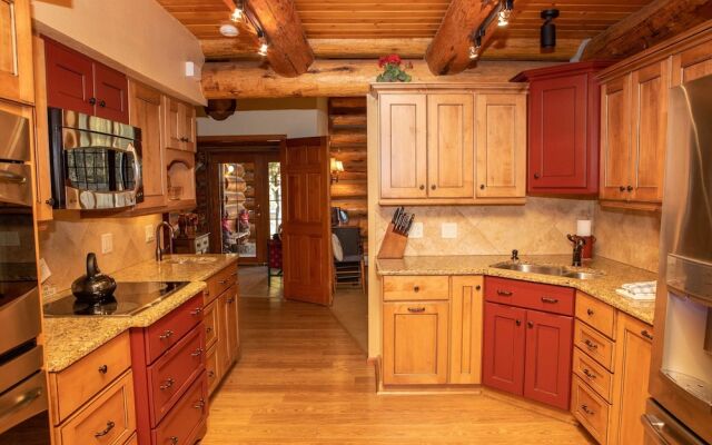 13 Bear Tree Court 5 Bedroom Home by RedAwning