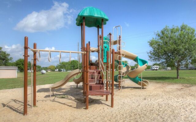 Lake Conroe RV & Camping Resort