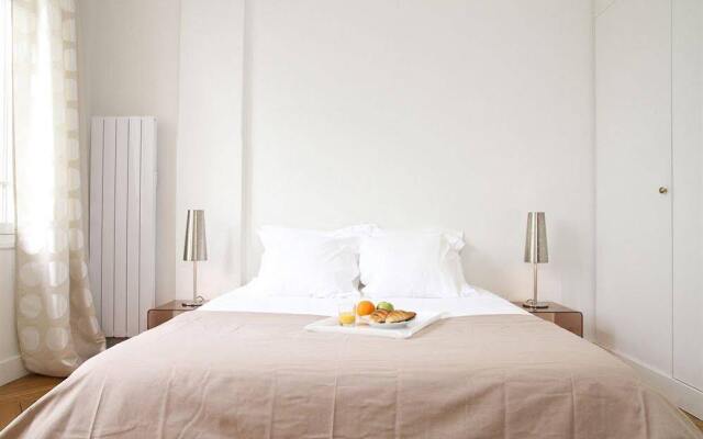 Private Apartments - Eiffel Tower - Champs de Mars