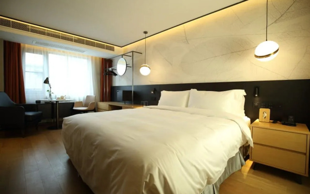 Rich Garden Hotel