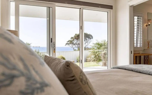 Nautilus Bay of Fires