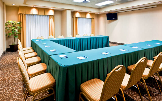 Holiday Inn Express & Suites Monterrey Aeropuerto by IHG