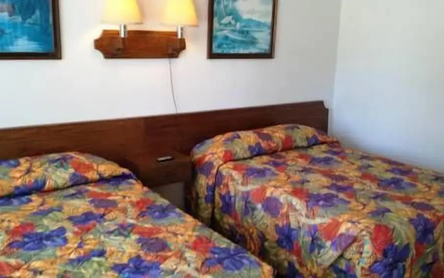 Nocturne Motel