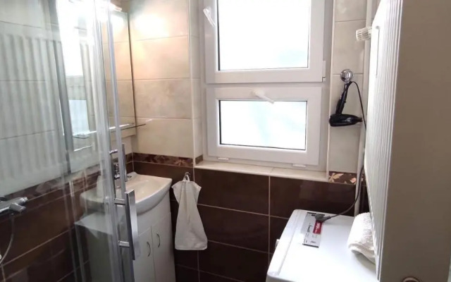 Heidi Apartman