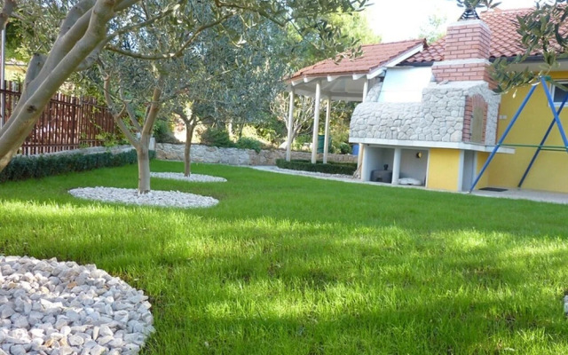 Amalia - Family Friendly With Parking - A1 Gabi