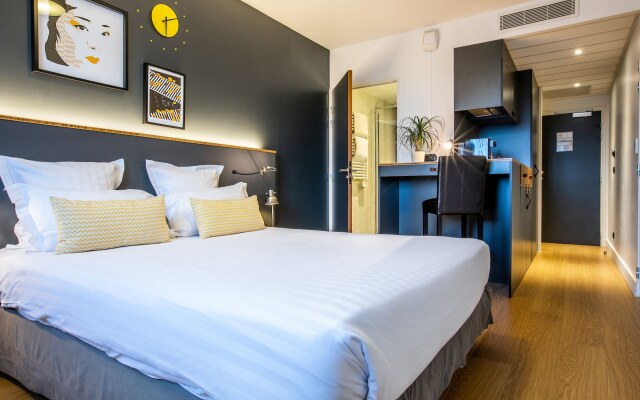 Best Western Plus Suitcase Paris La Defense