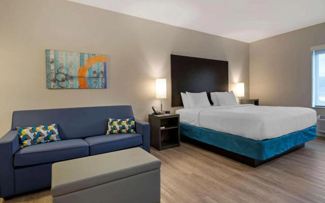 MainStay Suites Cincinnati University - Uptown