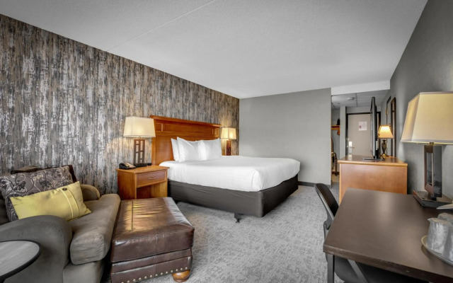 The Academy Hotel Colorado Springs