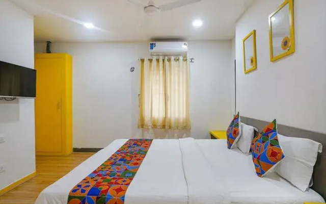 Fabexpress Luxury Inn