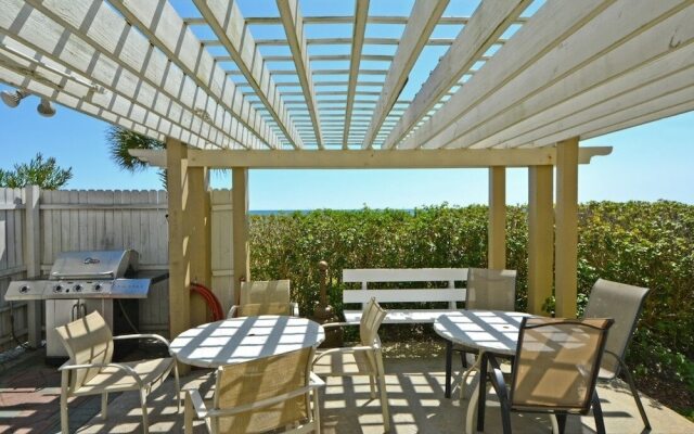 Sterling Sands 604 2 Bedroom Condo by RedAwning