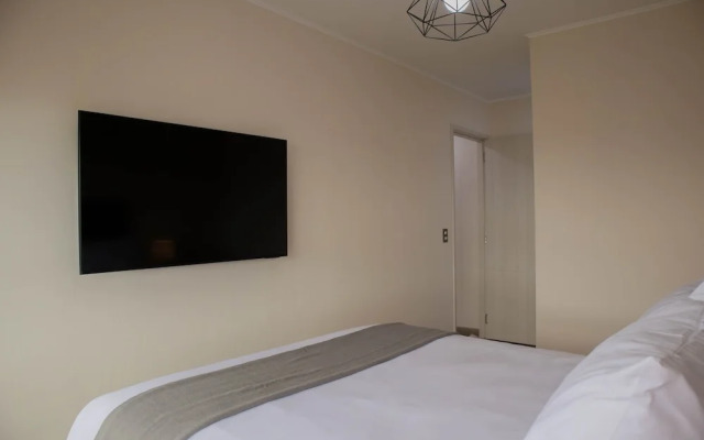 w Awesome 2BR Apartment in Miraflores