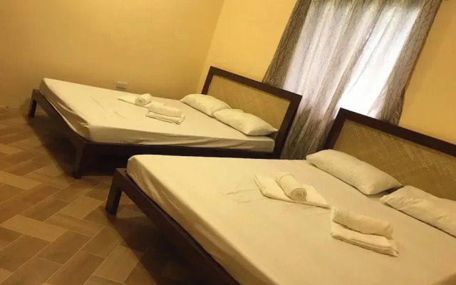 Avila's Hostel Moalboal near Beach