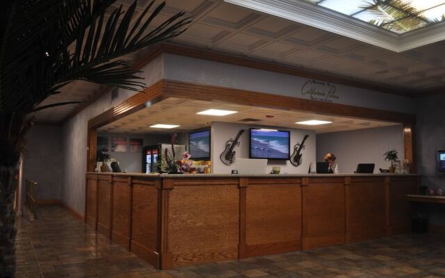 California Palms Hotel & Suites