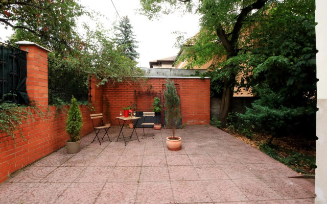 Historic Villa Apartments