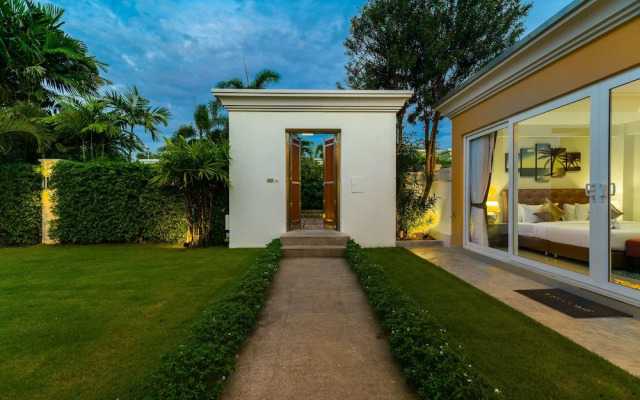 Luxury Pool Villa 604