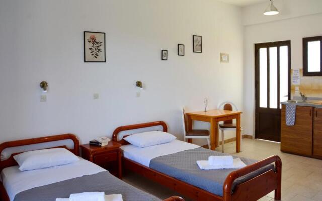 Mejanis Apartments by Corfuescapes