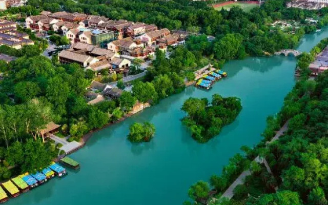 Blossom House Yangzhou Lakeside