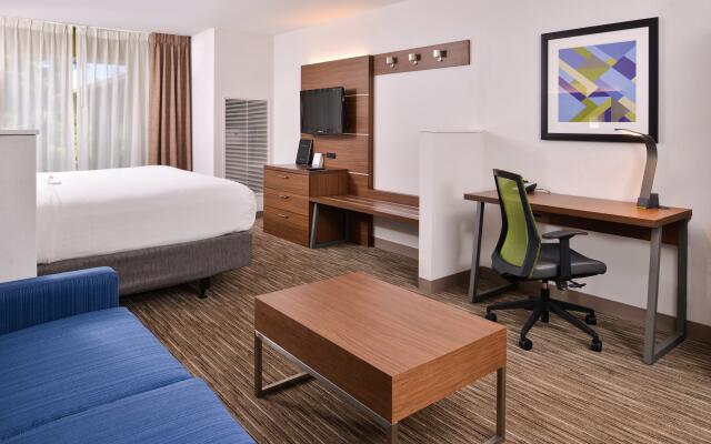 Holiday Inn Express & Suites Lacey – Olympia, an IHG Hotel