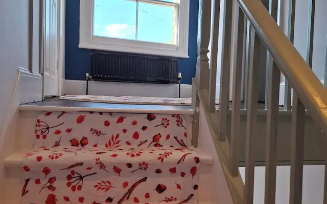 Stroud - Apartment - Sleeps 2 - City Centre